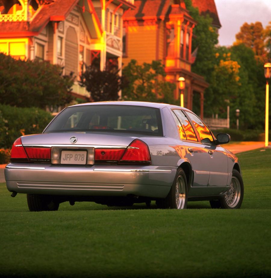  Mercury Grand Marquis 1998 года  (фото 9 из 79)